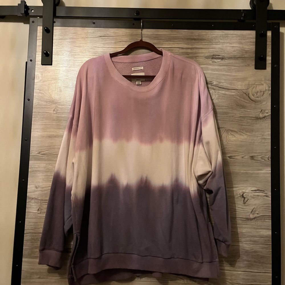 American Eagle cozy sweatshirt, tie dye. Never worn, tags removed.